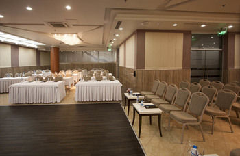 Forum Suite Hotel 0*