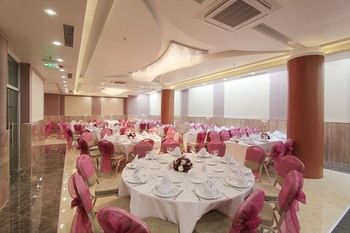 Forum Suite Hotel 0*
