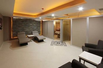 Forum Suite Hotel 0*
