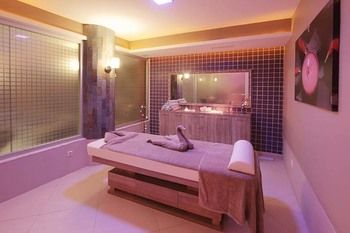 Forum Suite Hotel 0*