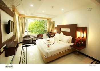 Parakkat Nature Resorts 5*