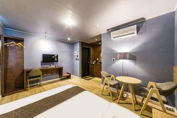 Restia Hotel Suwon Station 3*
