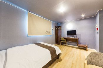 Restia Hotel Suwon Station 3*