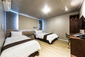 Restia Hotel Suwon Station 3*