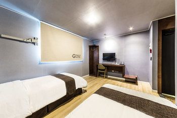 Restia Hotel Suwon Station 3*