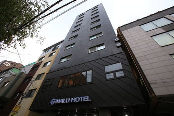 Restia Hotel Suwon Station 3*