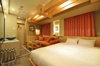 Nest Hotel Olt Kawasaki Station 3*