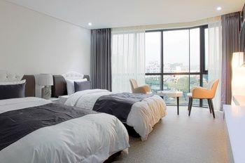 Eins Hotel 3*