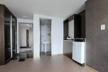 Eins Hotel 3*