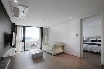 Eins Hotel 3*