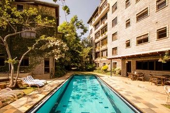 Kates Apartments 3*
