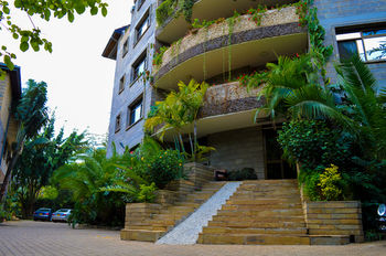 Kates Apartments 3*