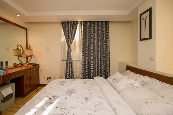 Kates Apartments 3*
