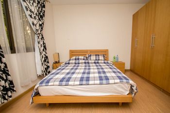 Kates Apartments 3*