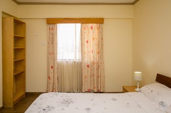 Kates Apartments 3*