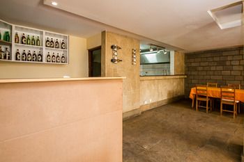 Kates Apartments 3*