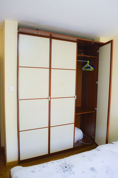 Kates Apartments 3*