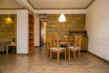 Kates Apartments 3*