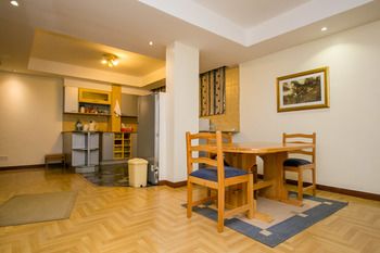 Kates Apartments 3*