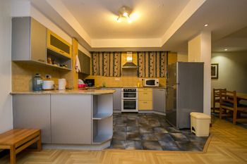 Kates Apartments 3*
