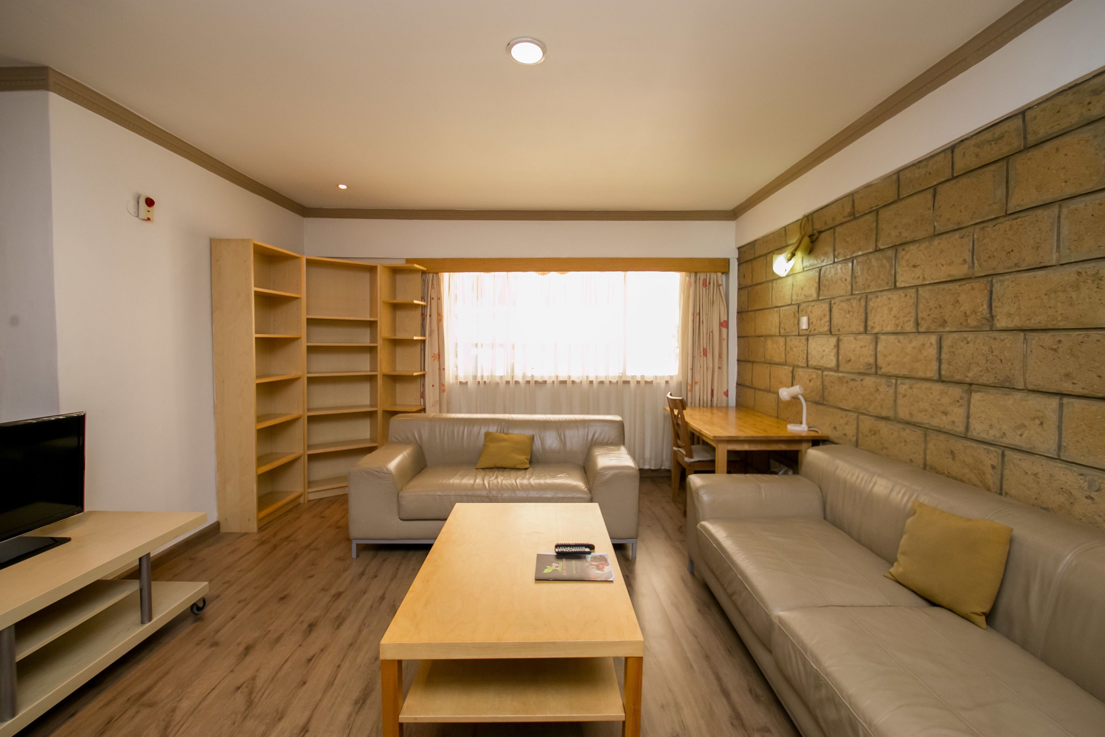 Kates Apartments 3*