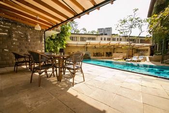 Kates Apartments 3*