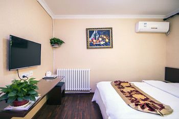 Home Inn China Inn Hotel (Xianyang Airport) 2*