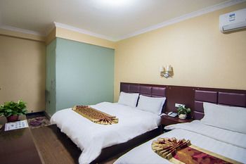 Home Inn China Inn Hotel (Xianyang Airport) 2*