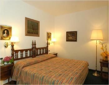 Hotel Riviera & Maximilians 4*