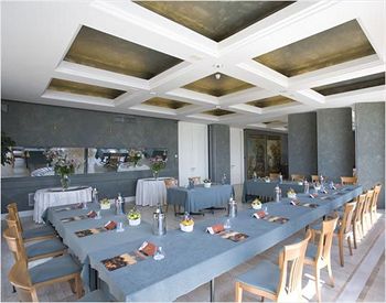 Hotel Riviera & Maximilians 4*