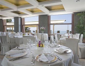 Hotel Riviera & Maximilians 4*