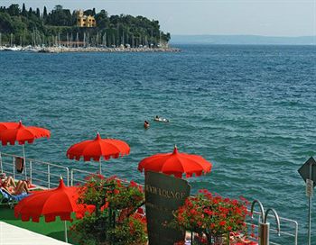 Hotel Riviera & Maximilians 4*
