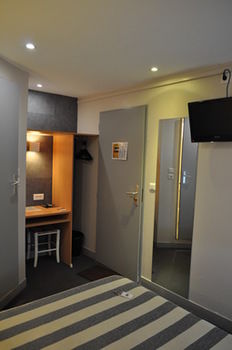 Fasthotel Avignon Nord 2*