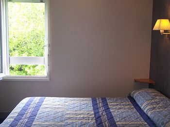 Fasthotel Avignon Nord 2*