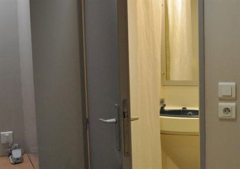Fasthotel Avignon Nord 2*