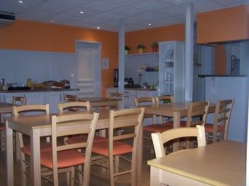 Fasthotel Avignon Nord 2*