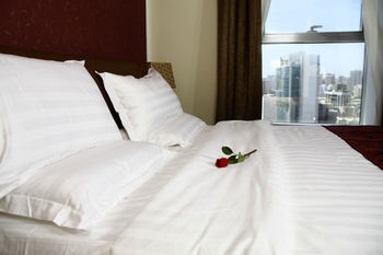 Laguna Hotel Suites 3*