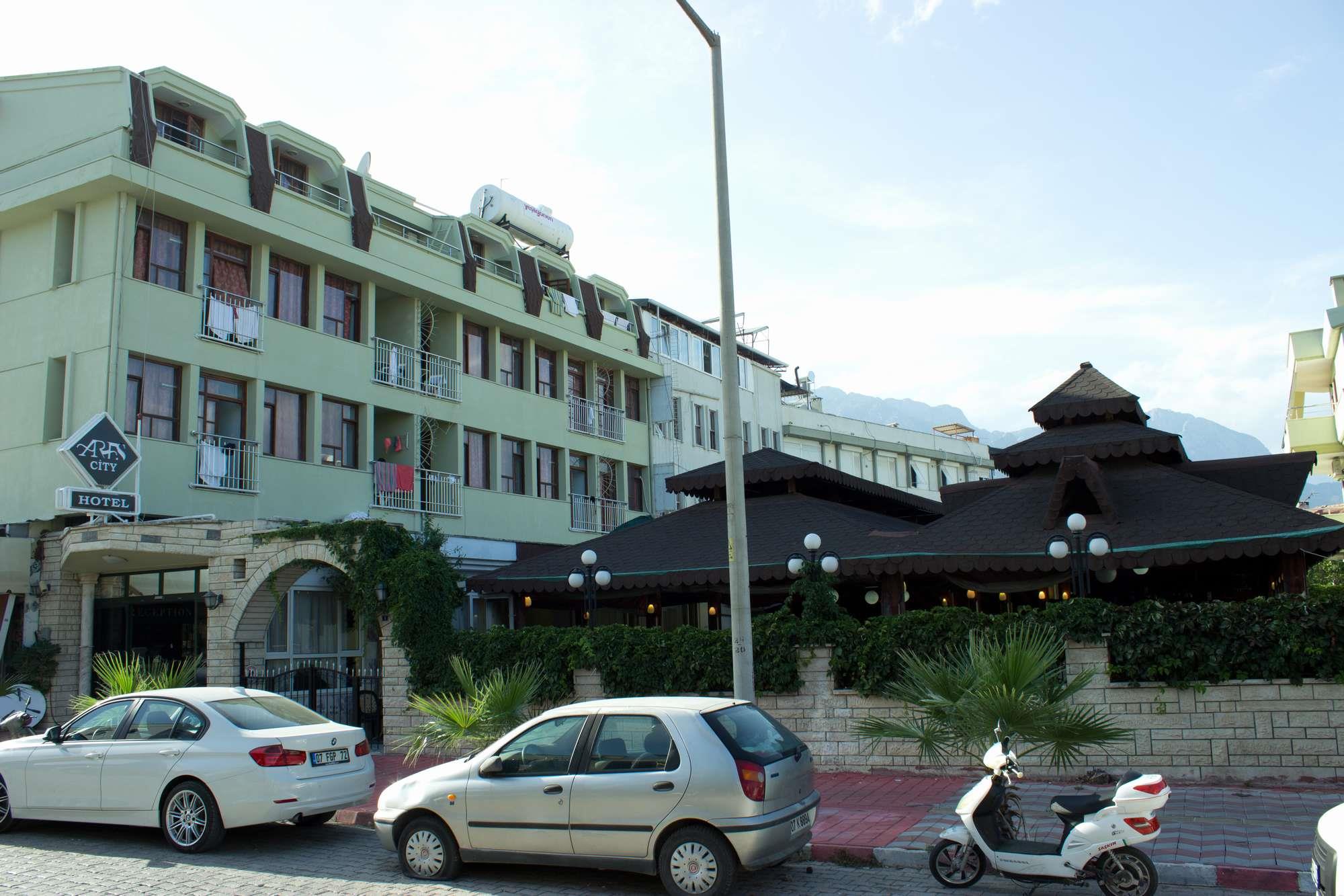 Ares City Hotel 3*