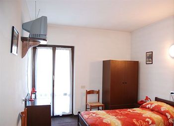 Hotel Ristorante Sassi Rossi 3*