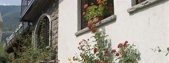 Hotel Ristorante Sassi Rossi 3*
