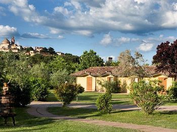 Villaggio Albergo Le Macerine 3*
