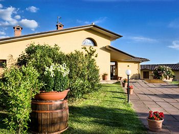 Villaggio Albergo Le Macerine 3*