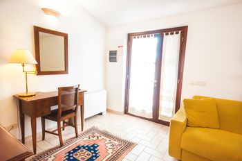 Villaggio Albergo Le Macerine 3*