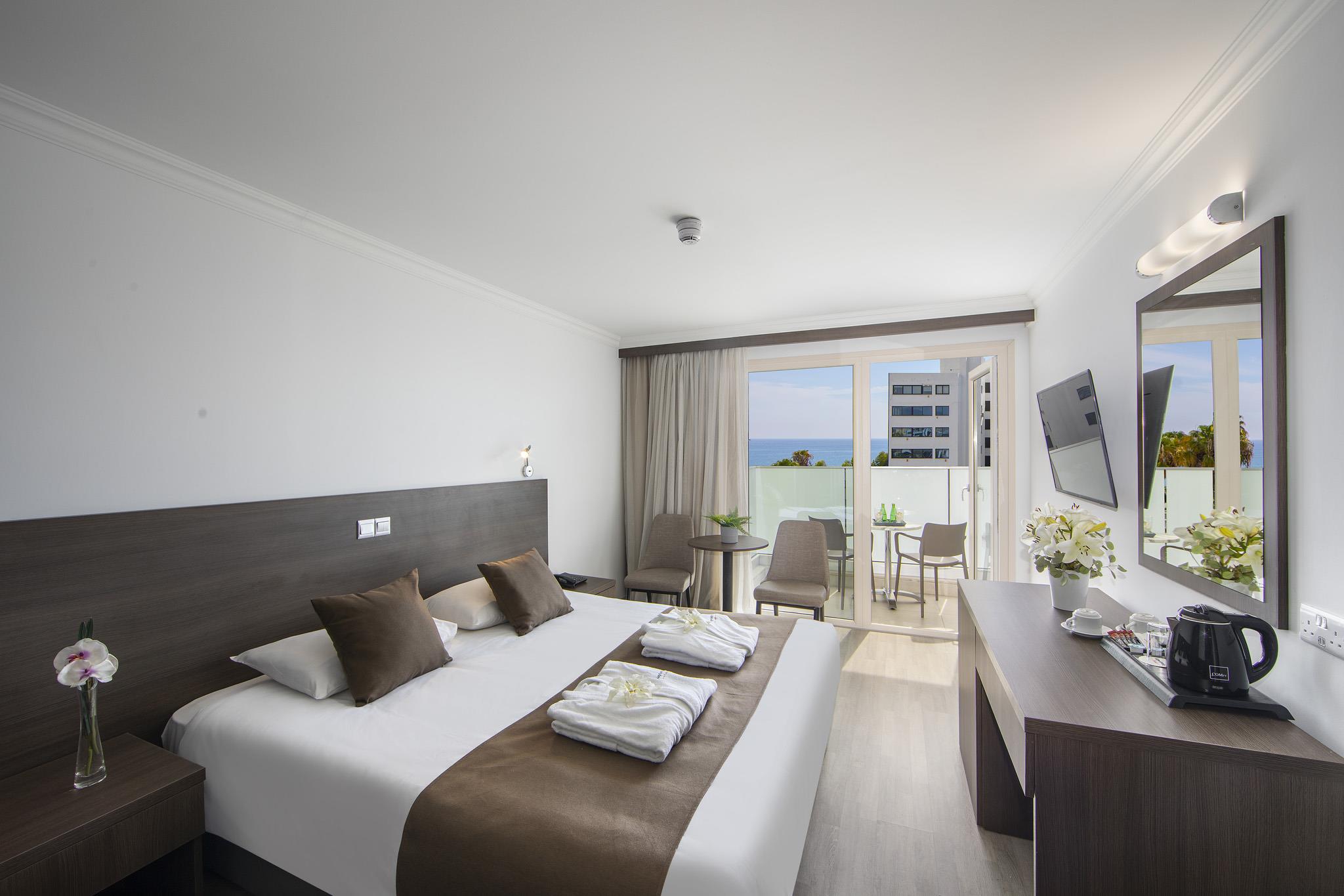 Kapetanios Limassol Hotel 3*