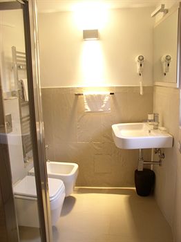 Primavera Mini Hotel 3*