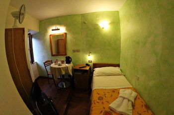 Primavera Mini Hotel 3*