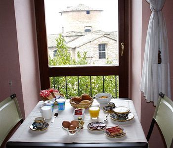 Primavera Mini Hotel 3*
