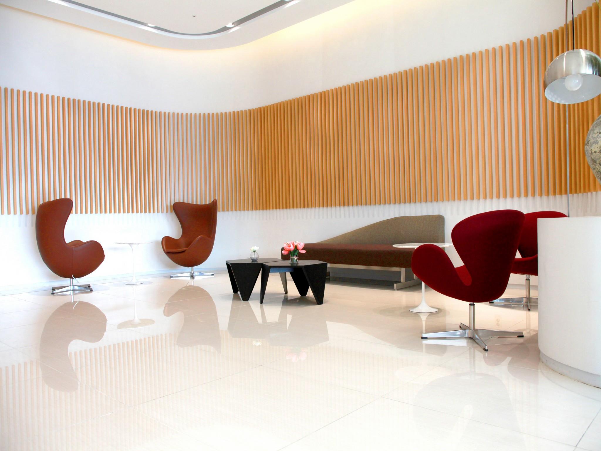 Crown Hotel Changwon 3*