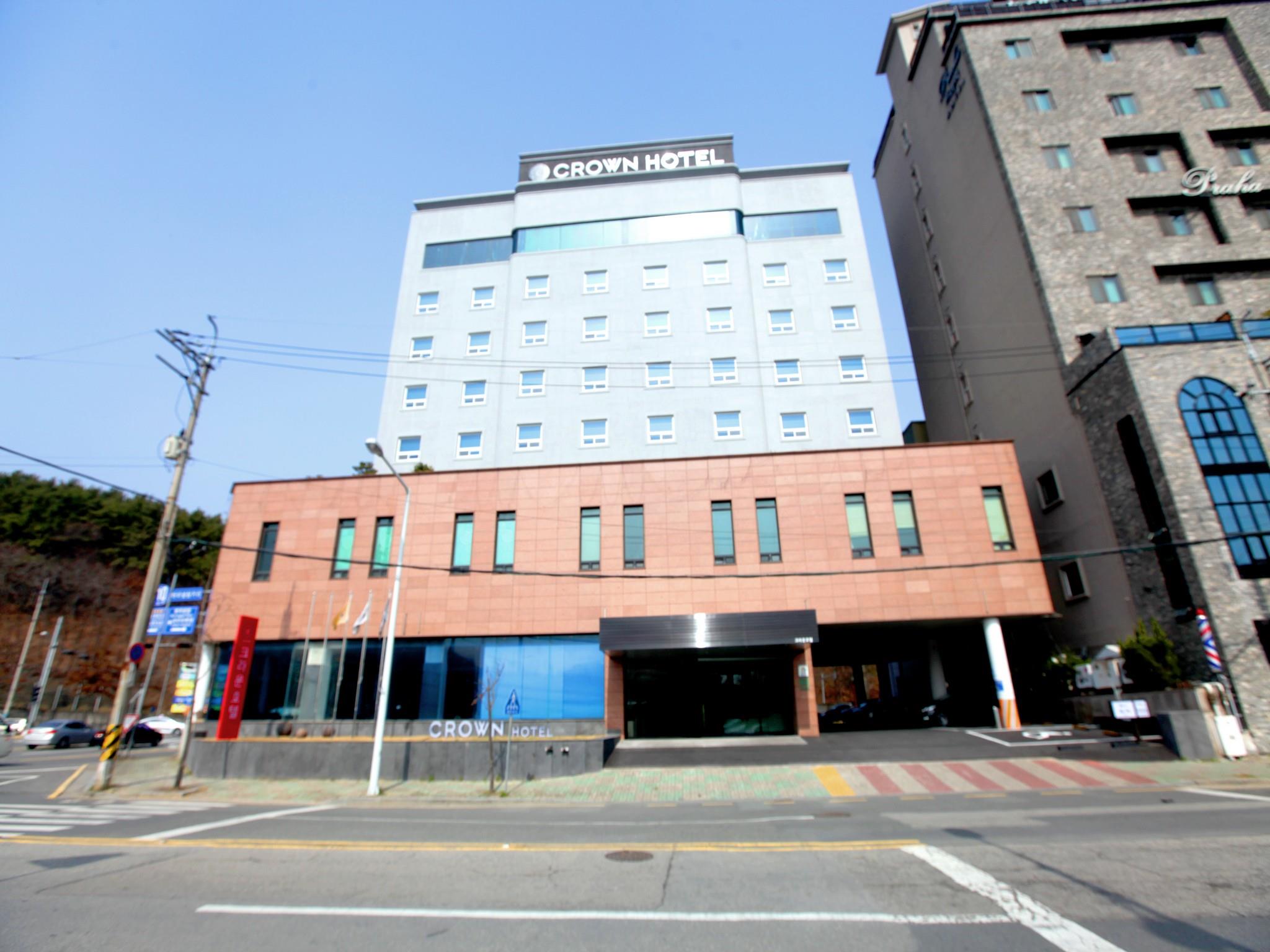 Crown Hotel Changwon 3*