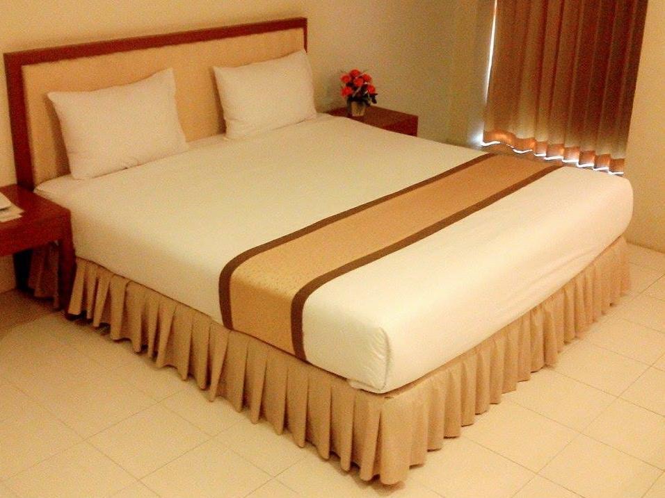 Phromsuk Hotel Ayutthaya 2*